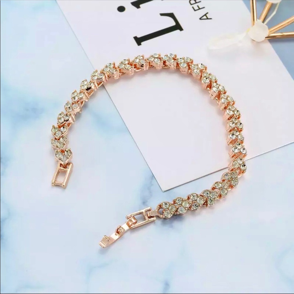🌟Fashion Luxury Rose Gold Plated Zircon Bracelet - Picture 3 of 4